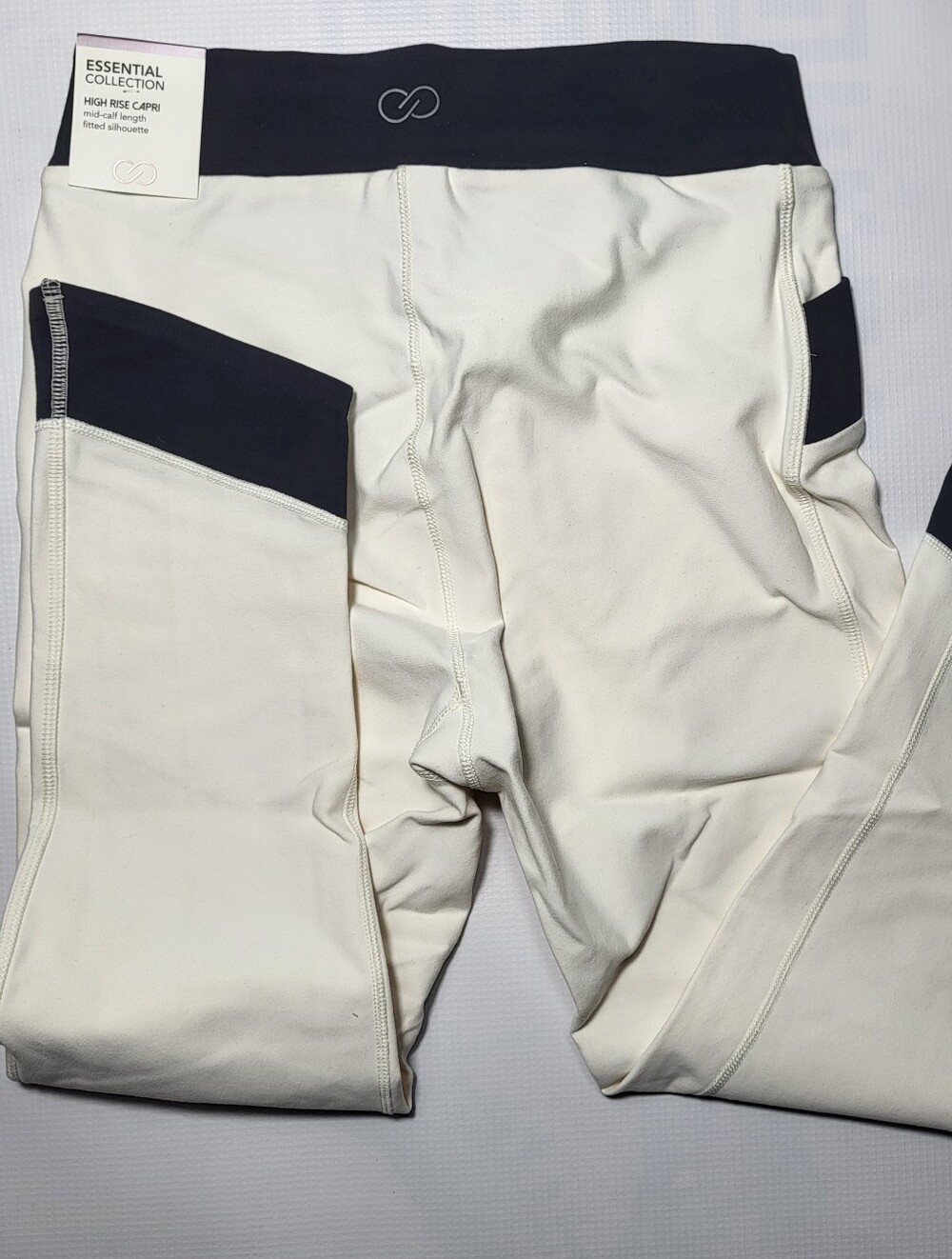 New Calia Cross Capri Crop Leggings Ivory Black Women Size Medium